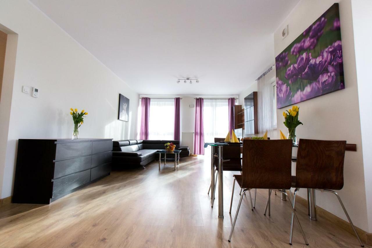 Pcd Aparthotel Ochota Varsavia Esterno foto