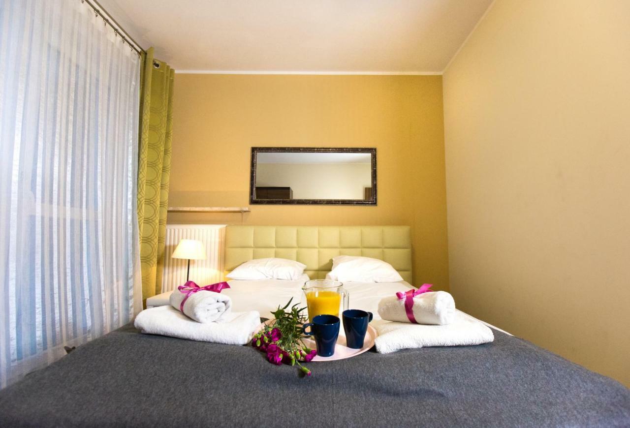 Pcd Aparthotel Ochota Varsavia Esterno foto